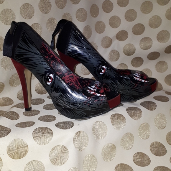 'Wolf Beaters'  worn inside only - Picture 4 of 4